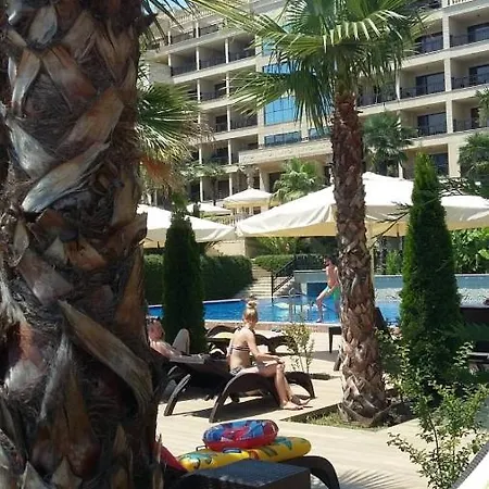 Appartement Im Palmen-Garten Lägenhet Varna