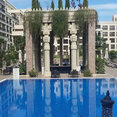 Appartement Im Palmen-Garten Varna